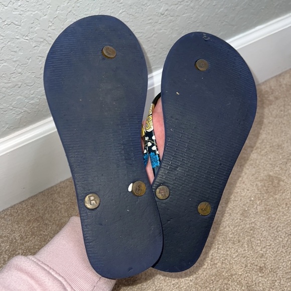 Vera Bradley Elephant Navy Blue Printed Flip Flops - Picture 4 of 6